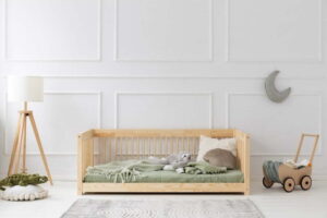 Dětská postel z borovicového dřeva v přírodní barvě 90x190 cm Mila CWW – Adeko